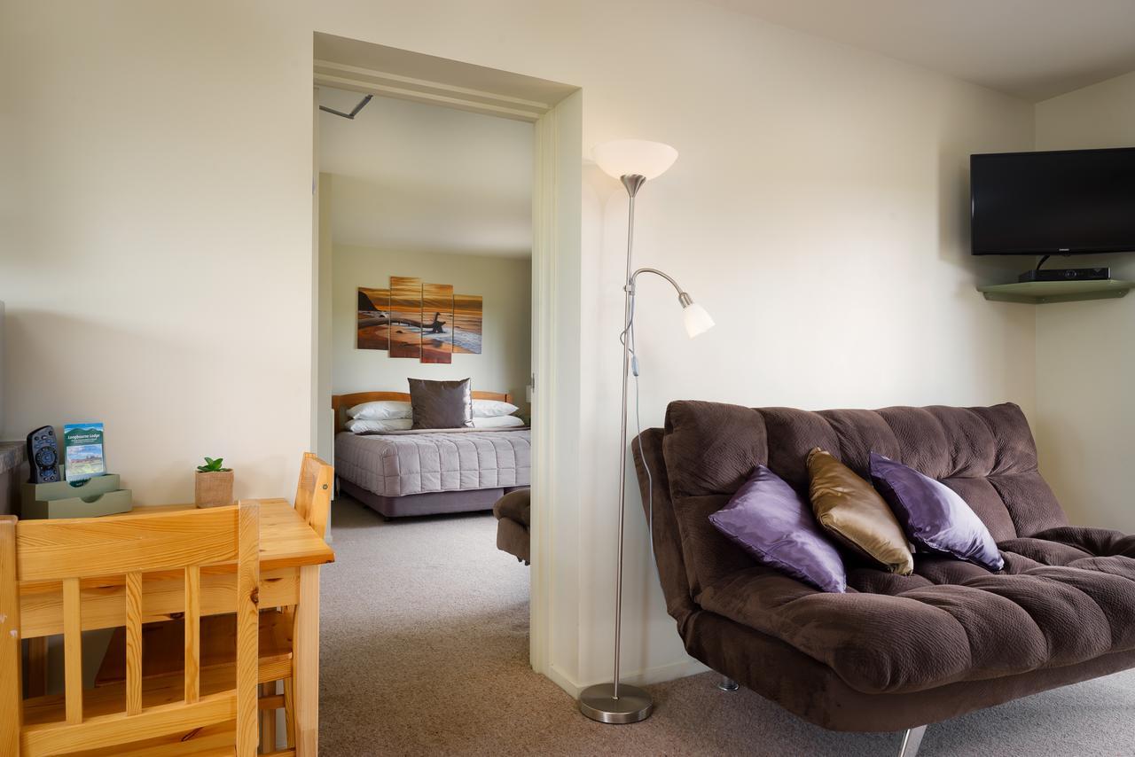 Longbourne Lodge Motel Mosgiel Exterior photo