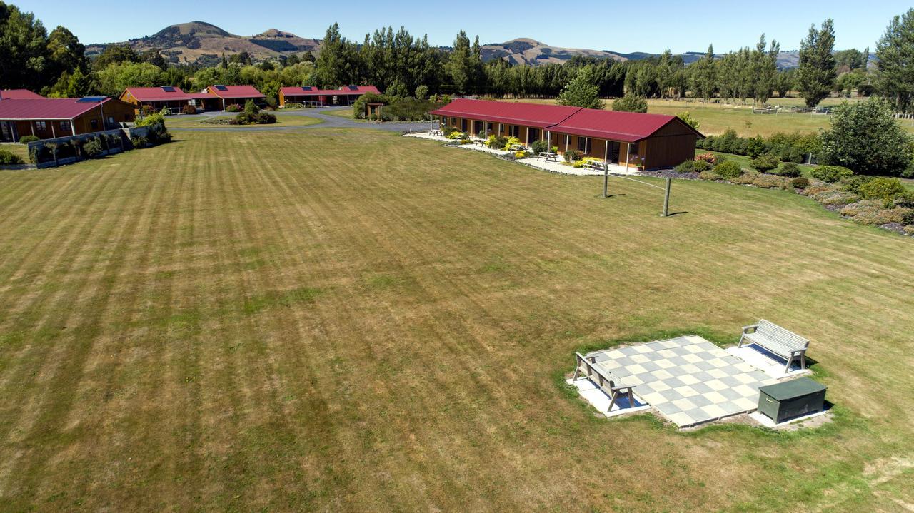 Longbourne Lodge Motel Mosgiel Exterior photo
