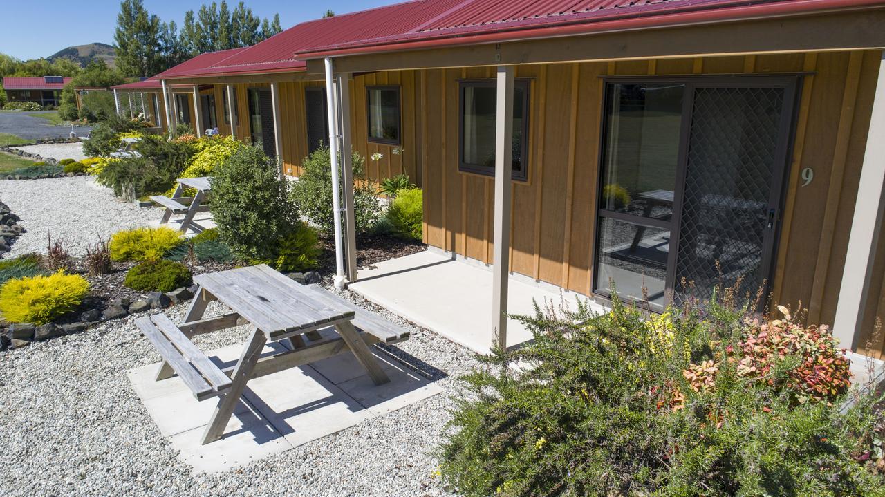 Longbourne Lodge Motel Mosgiel Exterior photo