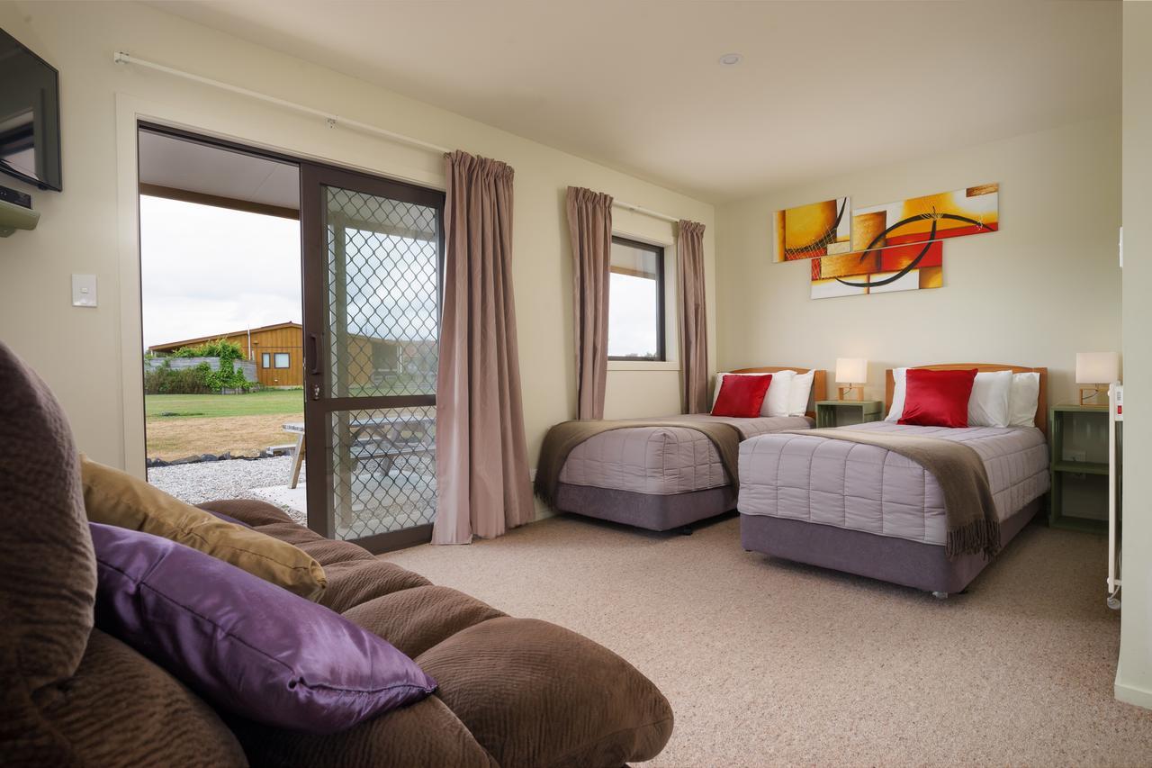 Longbourne Lodge Motel Mosgiel Exterior photo