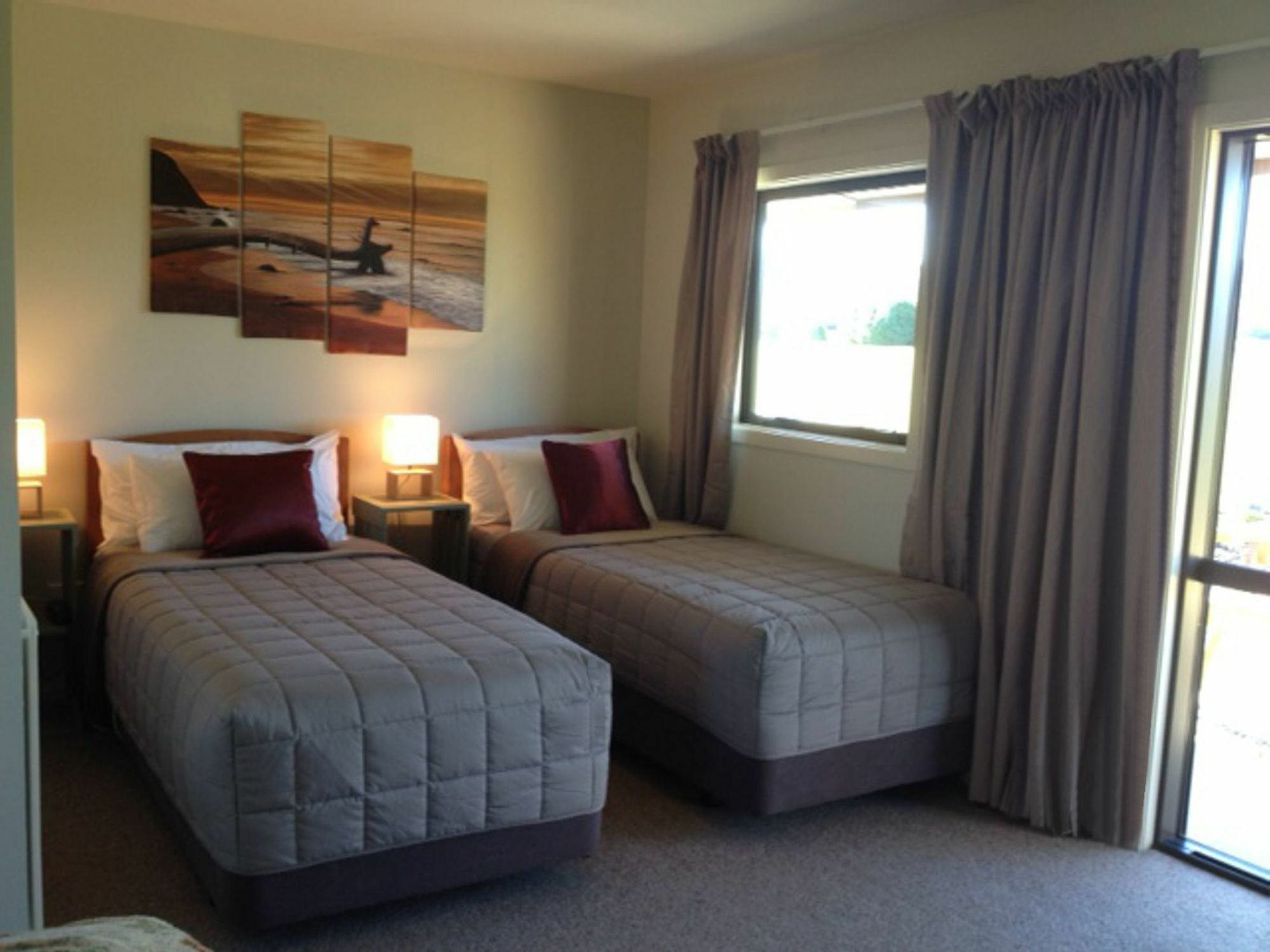 Longbourne Lodge Motel Mosgiel Exterior photo